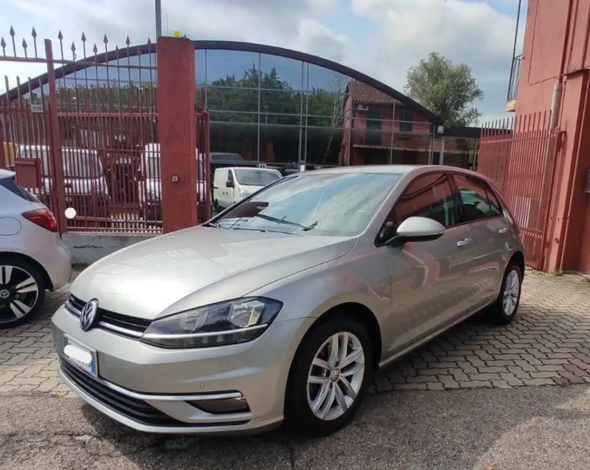 Photo 1 : Volkswagen Golf 2019 Diesel