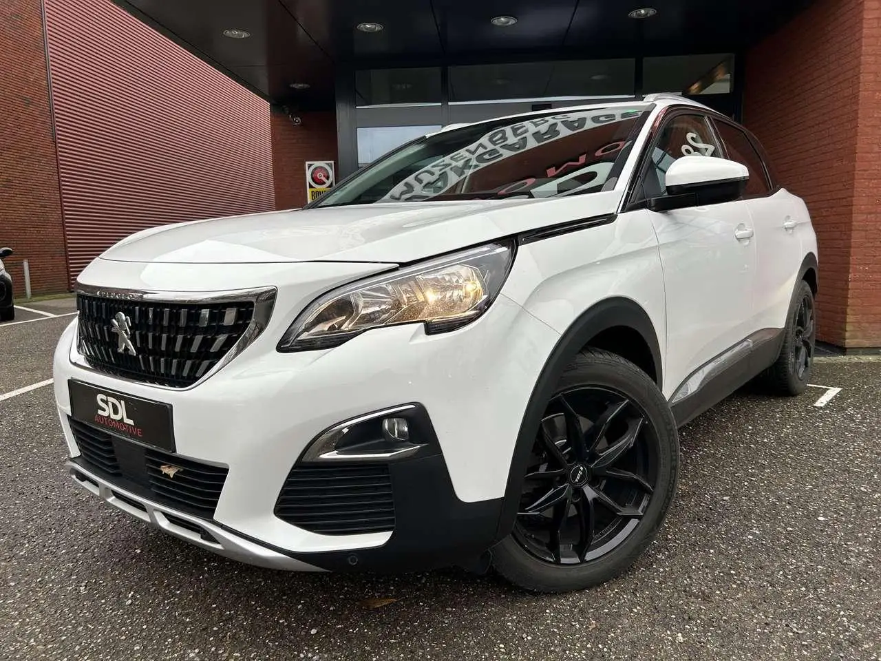 Photo 1 : Peugeot 3008 2019 Petrol