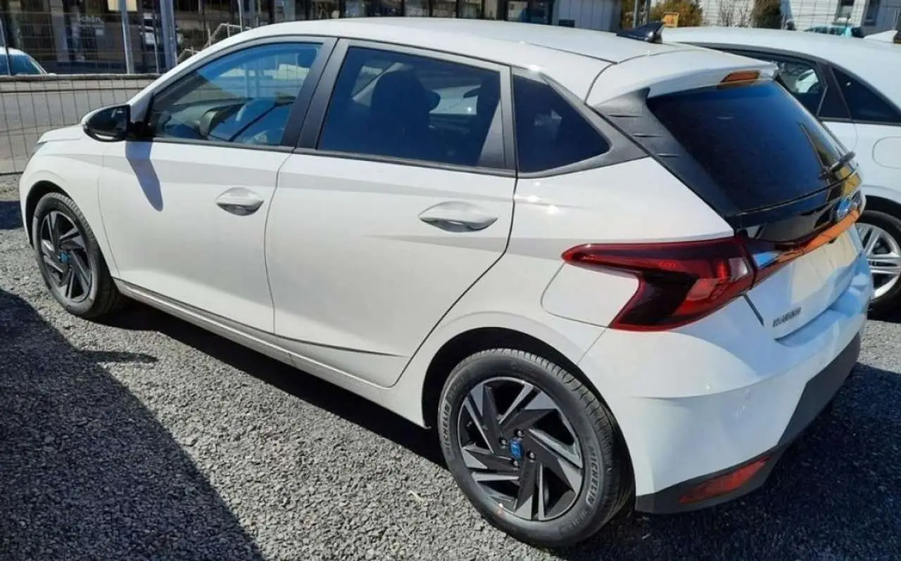 Photo 1 : Hyundai I20 2023 Petrol