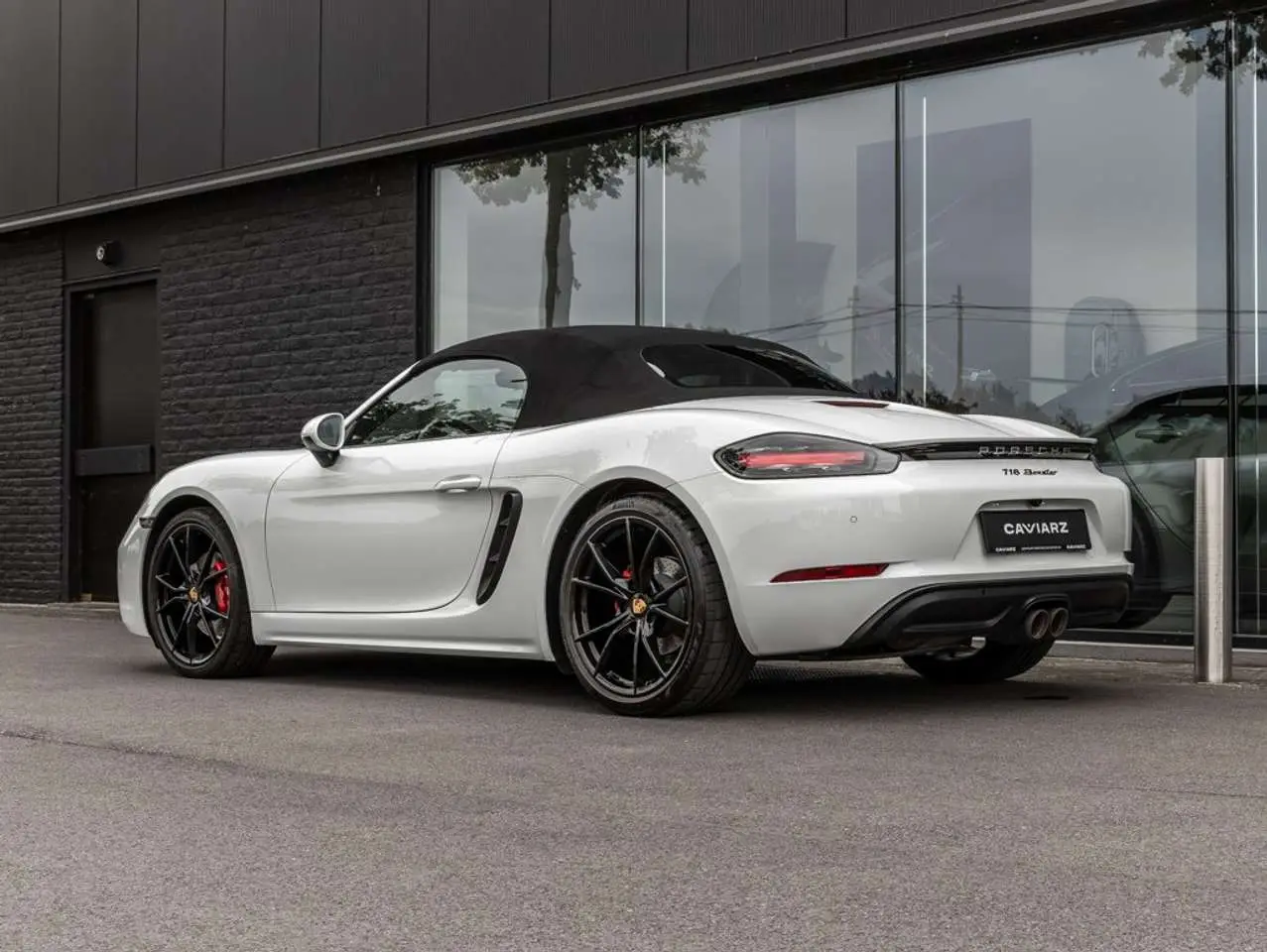 Photo 1 : Porsche 718 2019 Essence