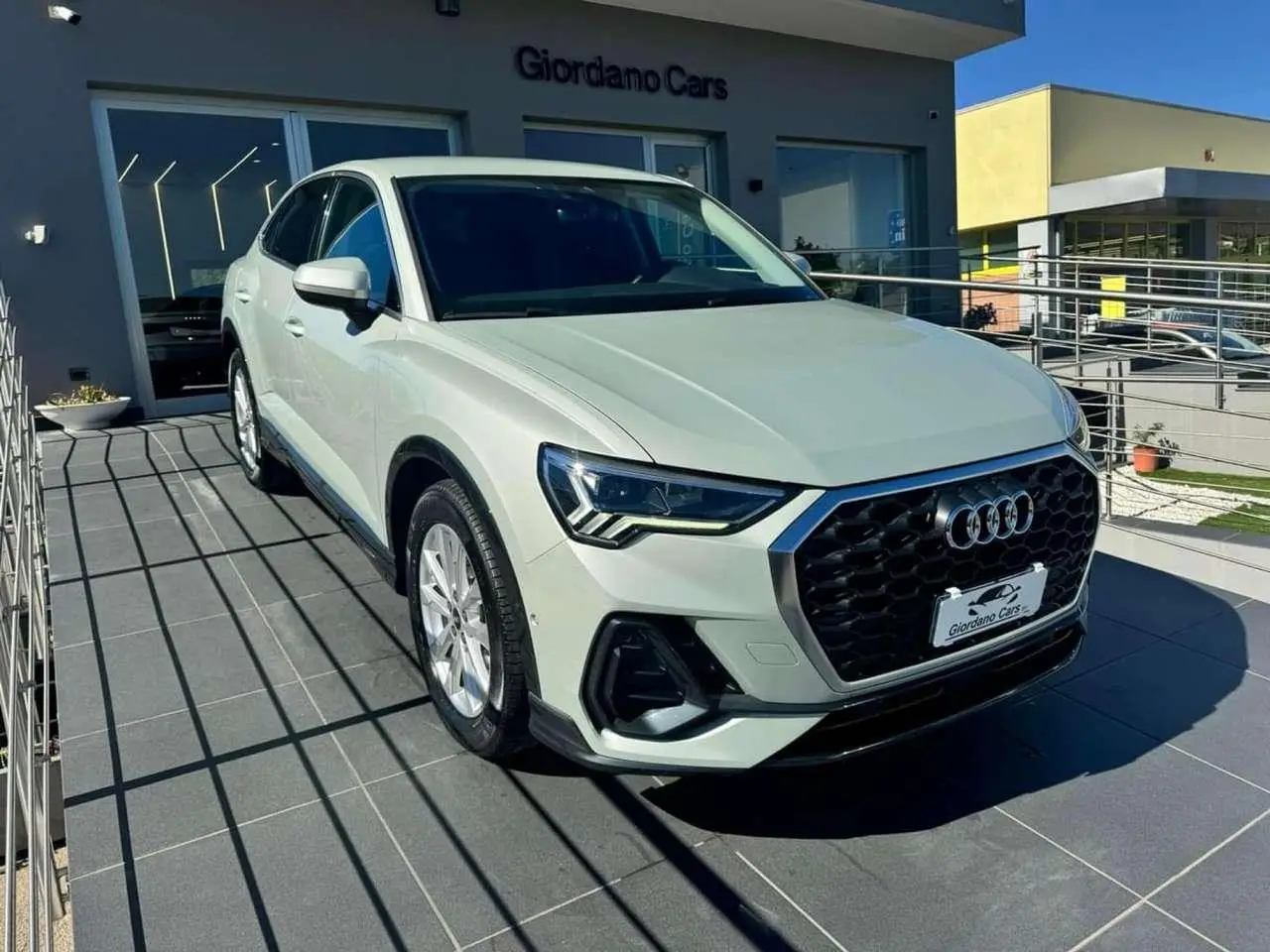 Photo 1 : Audi Q3 2020 Diesel