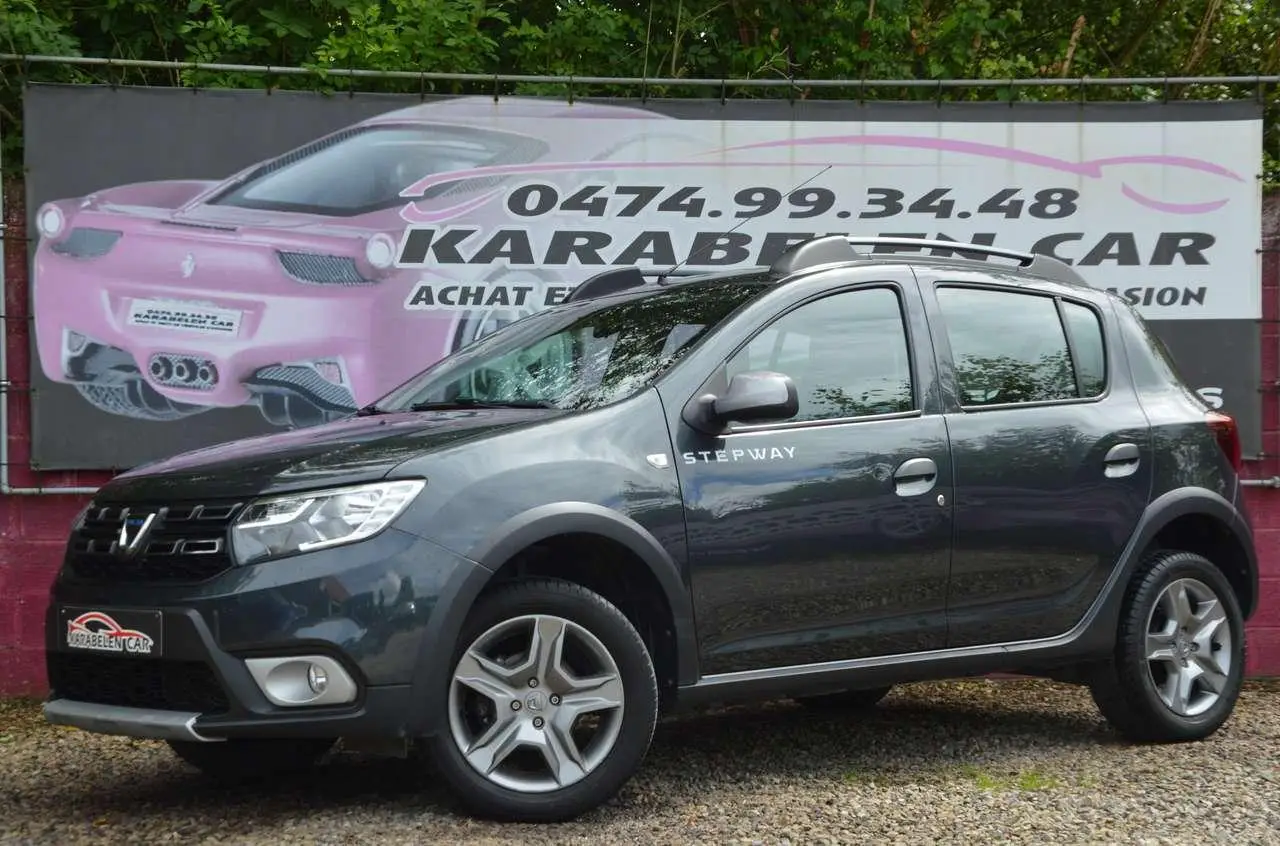 Photo 1 : Dacia Sandero 2018 Petrol