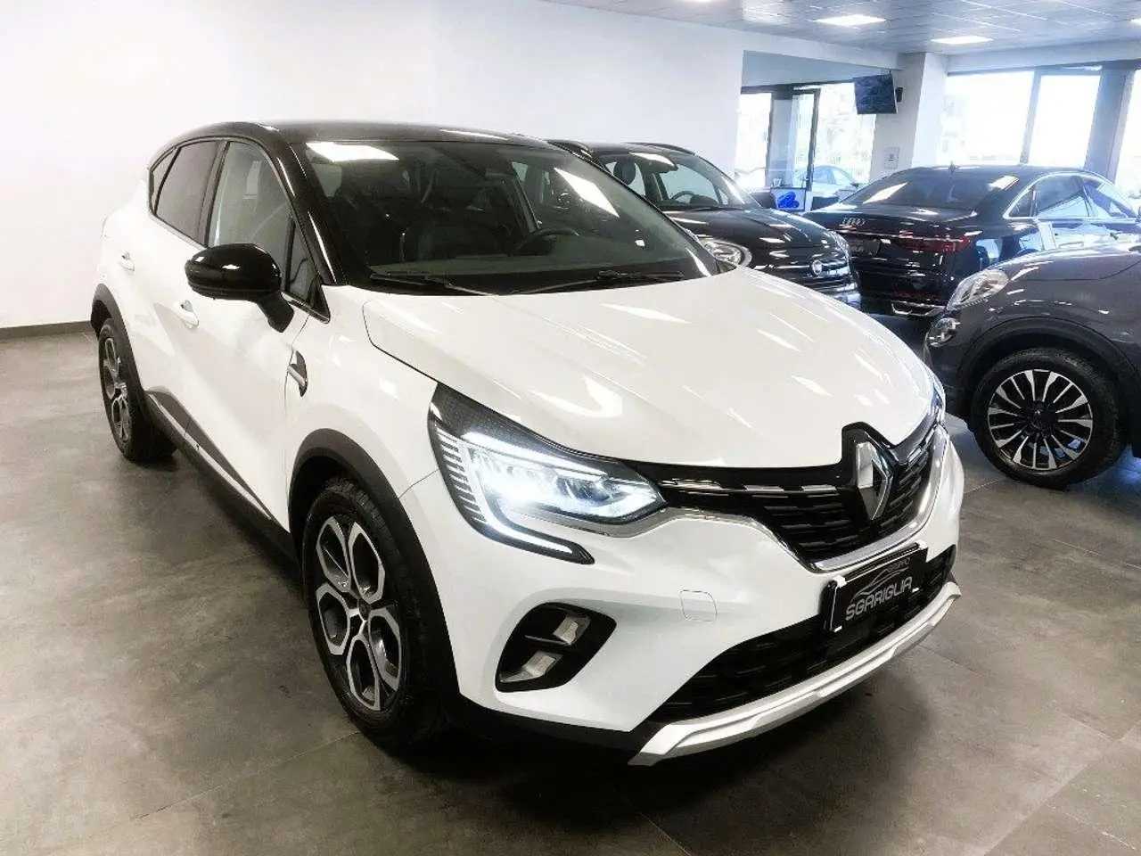 Photo 1 : Renault Captur 2021 Diesel