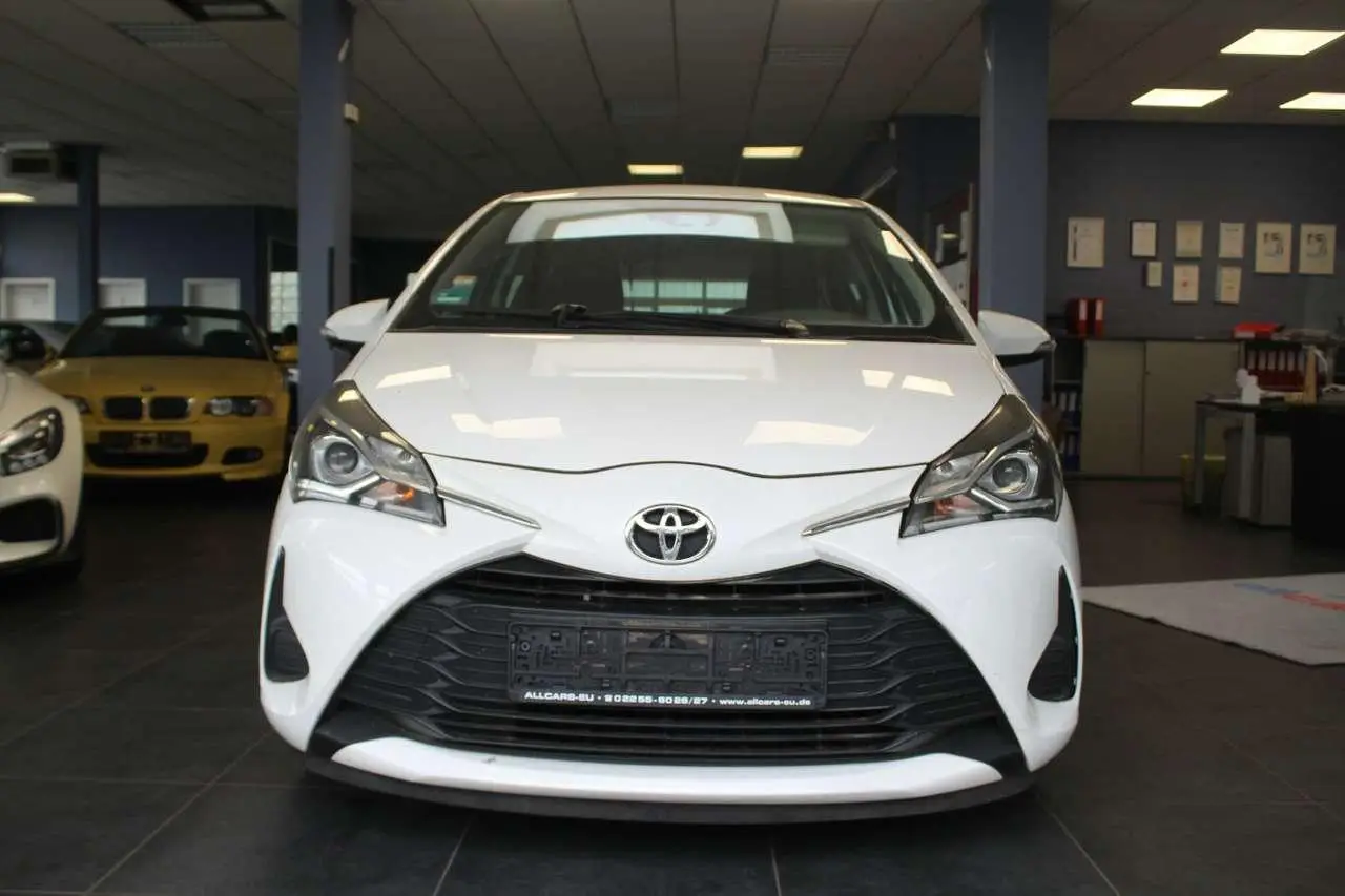 Photo 1 : Toyota Yaris 2019 Petrol