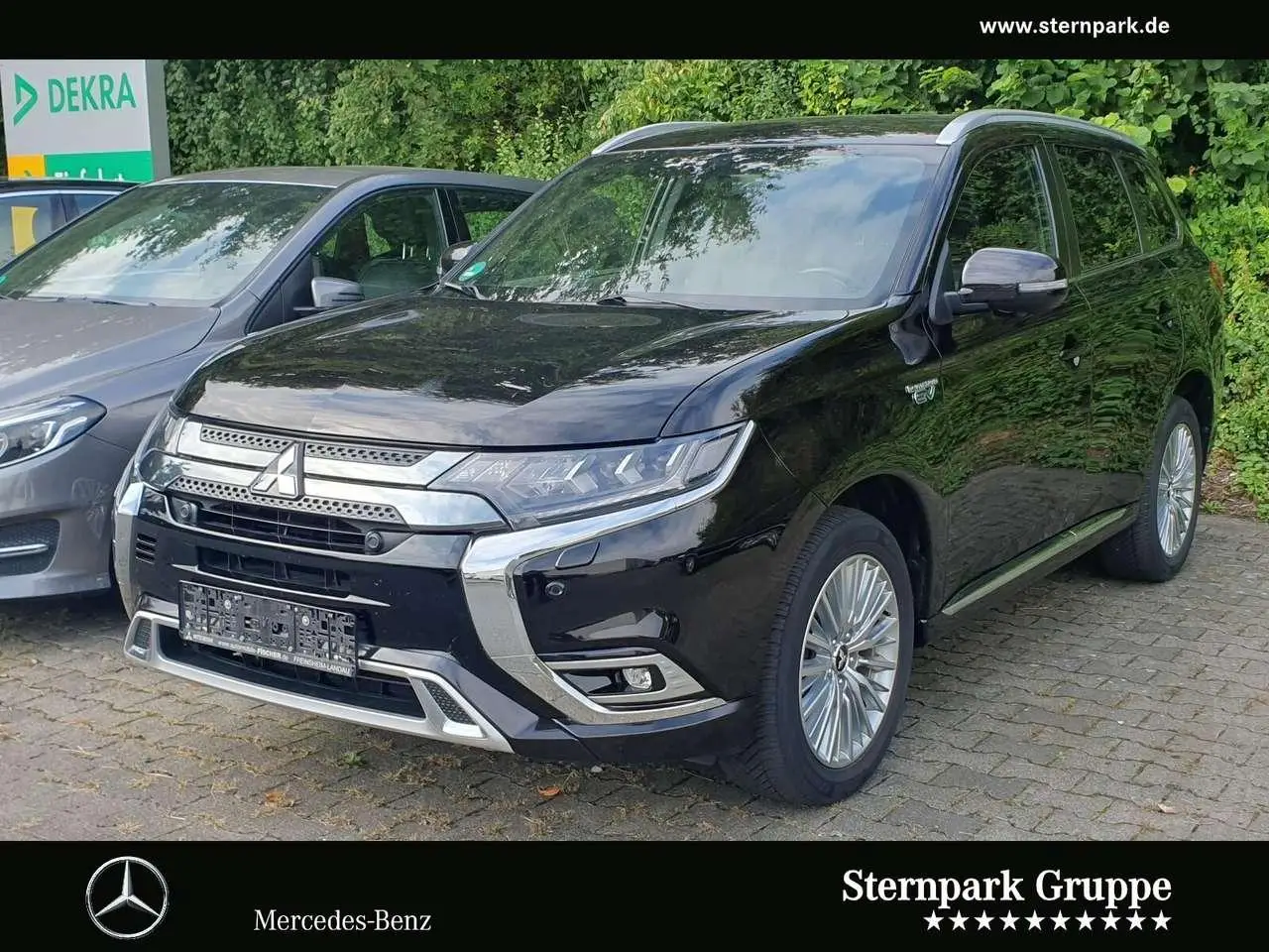 Photo 1 : Mitsubishi Outlander 2019 Hybrid