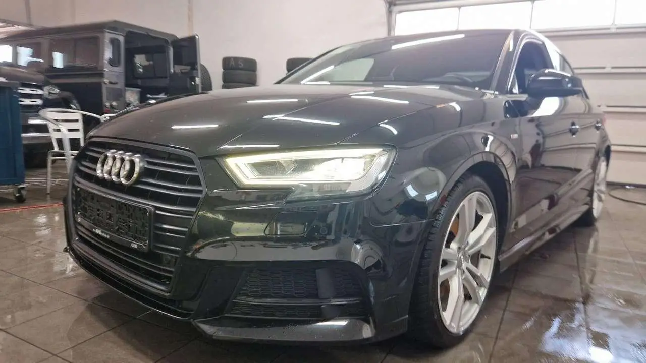 Photo 1 : Audi A3 2020 Diesel