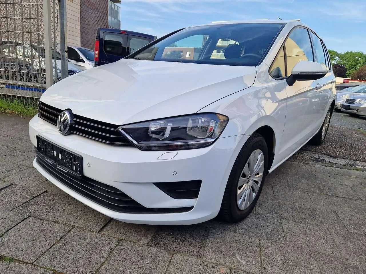 Photo 1 : Volkswagen Golf 2016 Petrol