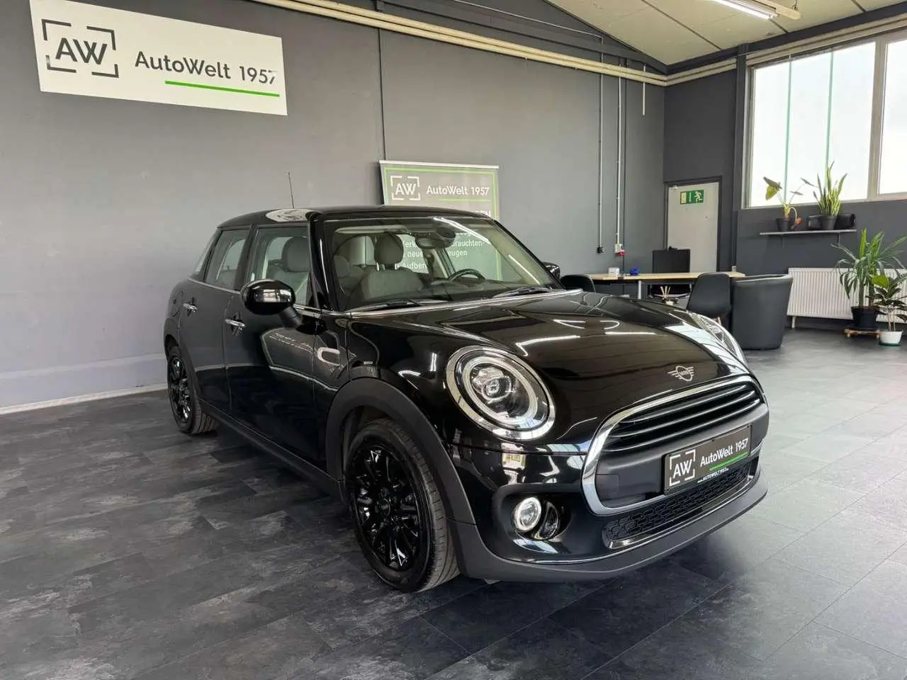 Photo 1 : Mini One 2021 Petrol