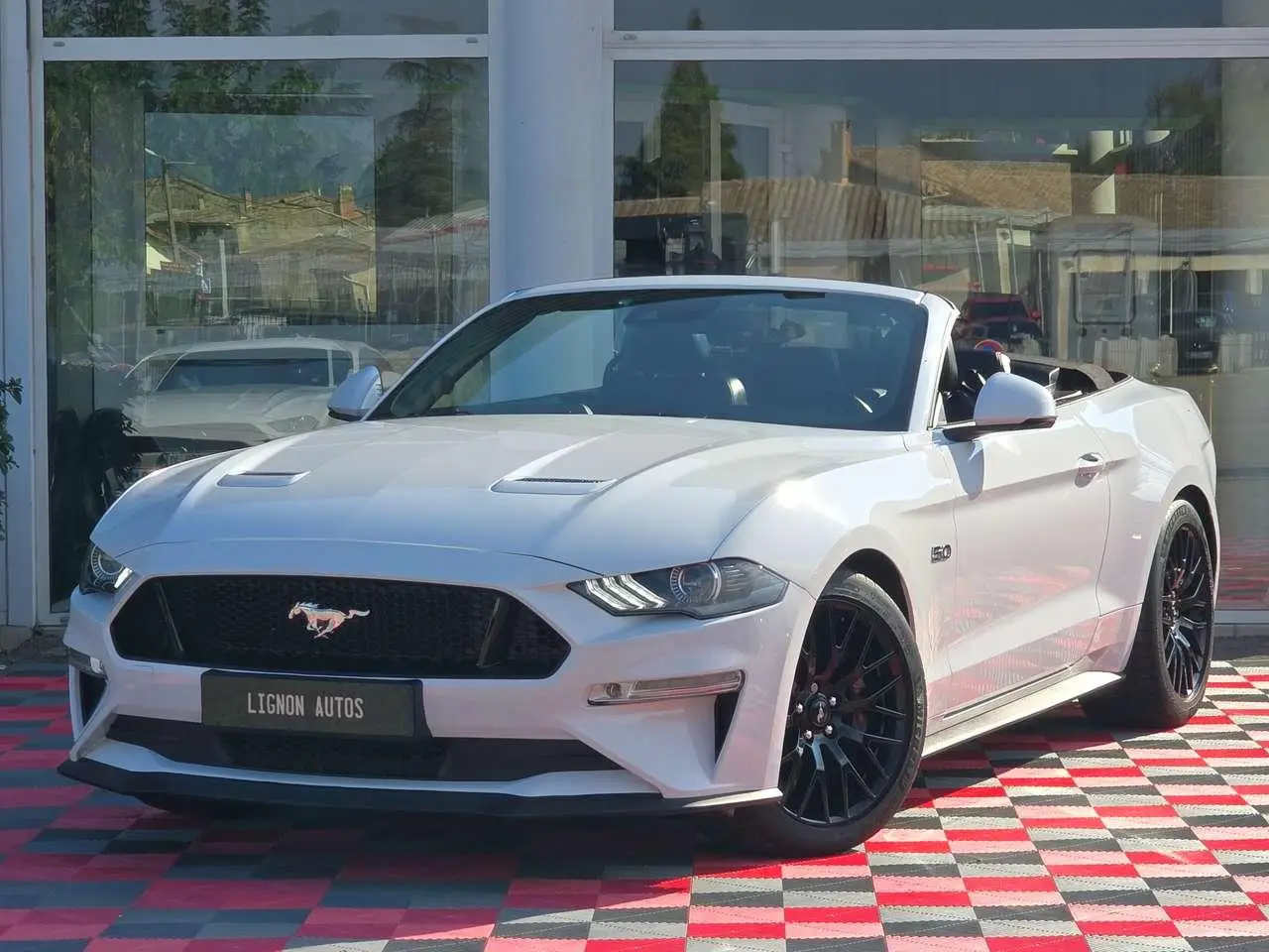 Photo 1 : Ford Mustang 2018 Essence