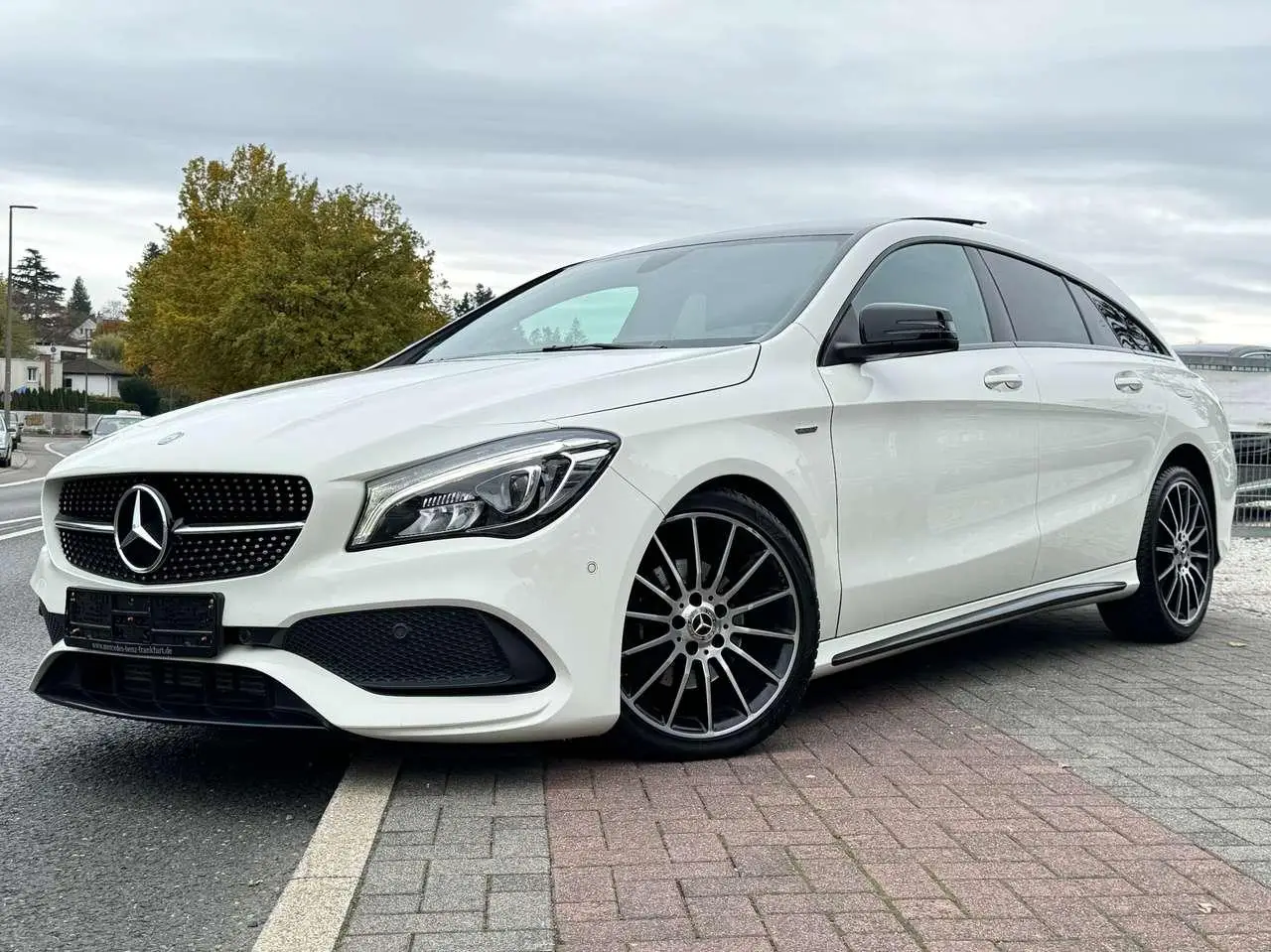 Photo 1 : Mercedes-benz Classe Cla 2017 Essence