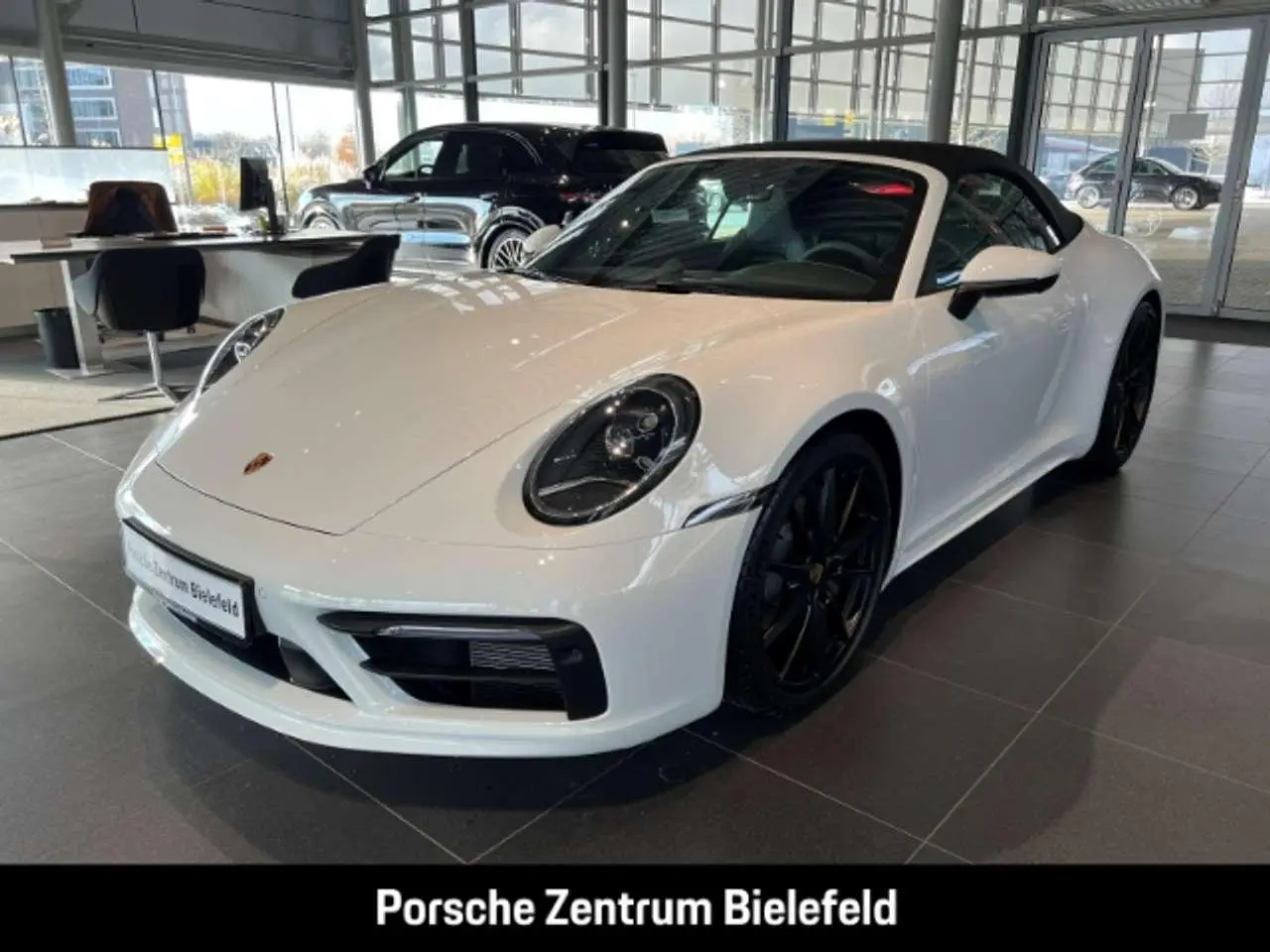 Photo 1 : Porsche 992 2024 Petrol