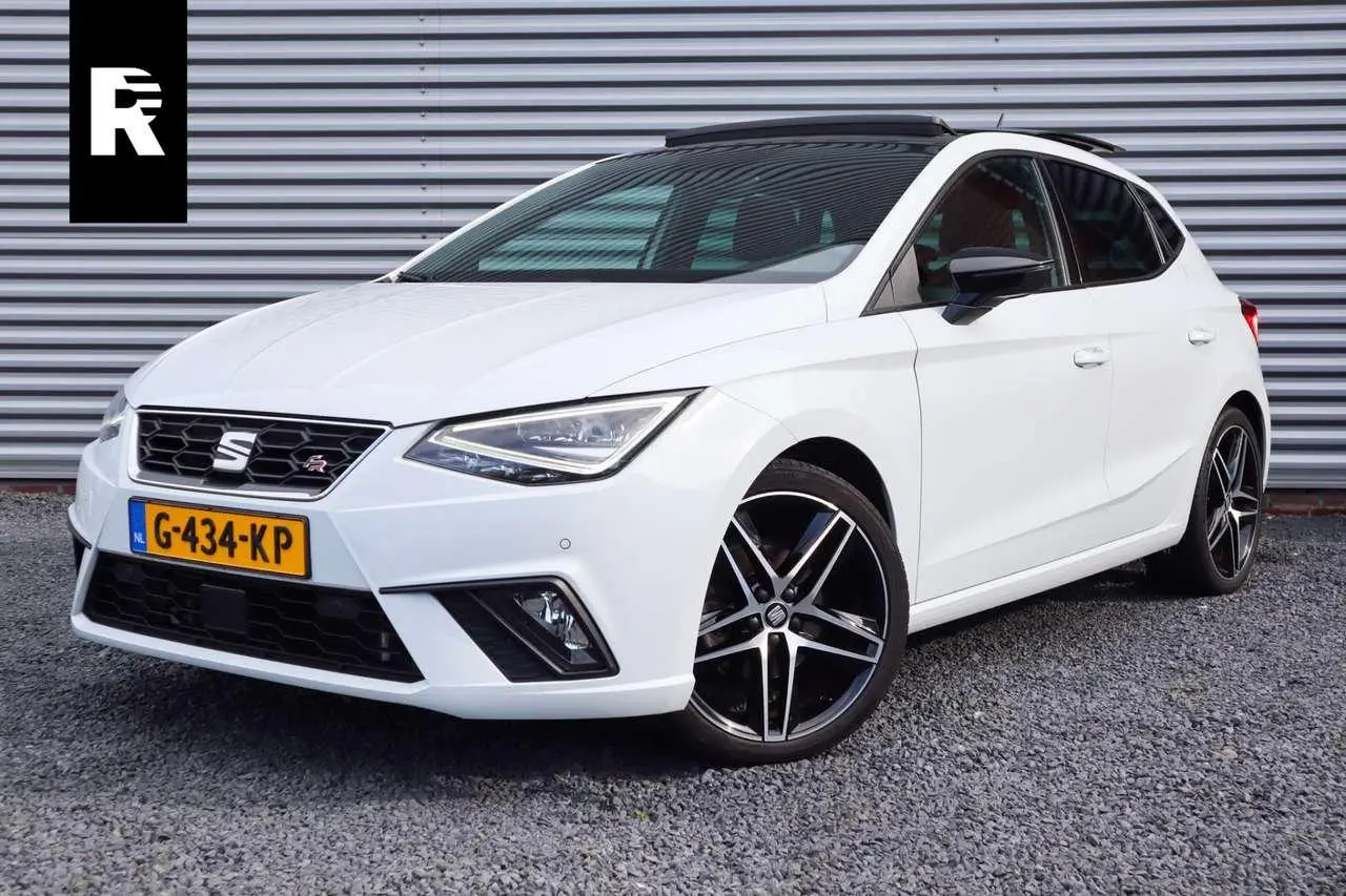 Photo 1 : Seat Ibiza 2019 Petrol