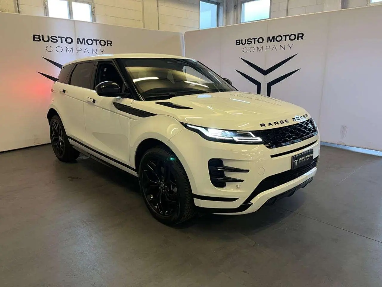 Photo 1 : Land Rover Range Rover Evoque 2022 Hybrid