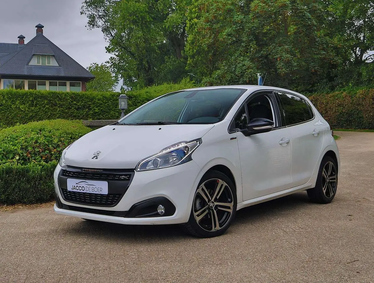 Photo 1 : Peugeot 208 2019 Essence