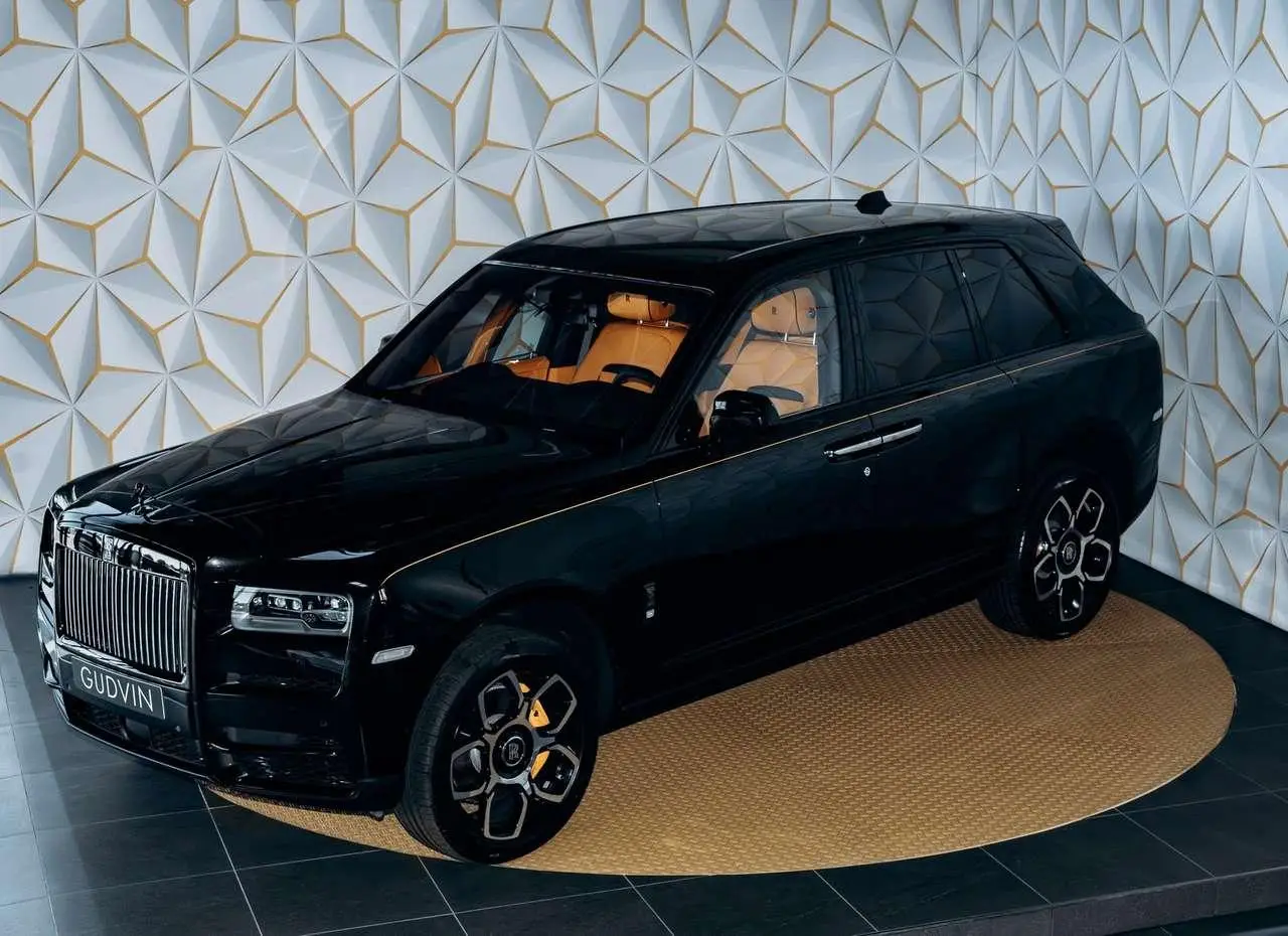 Photo 1 : Rolls-royce Cullinan 2024 Essence