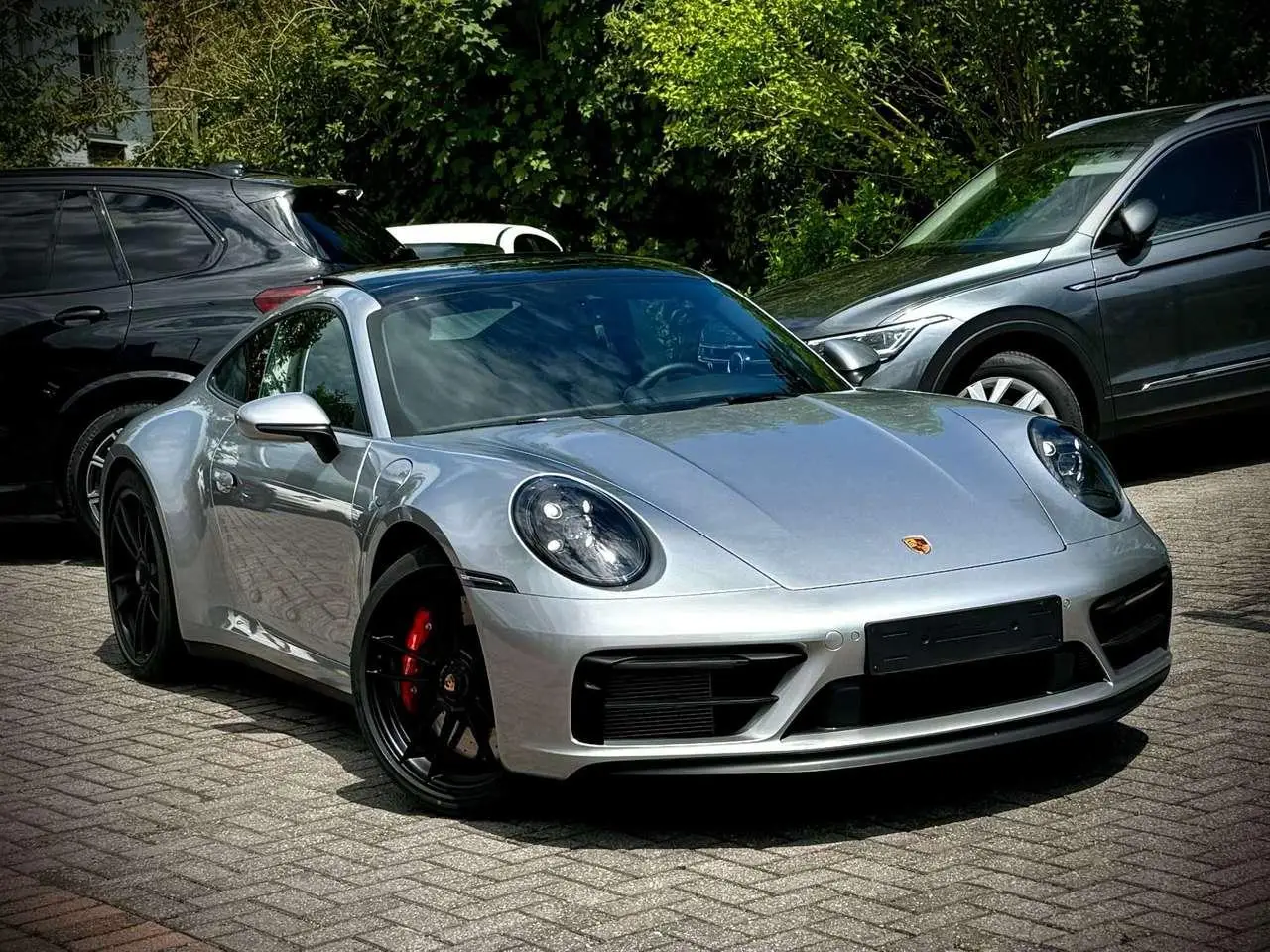 Photo 1 : Porsche 992 2023 Petrol