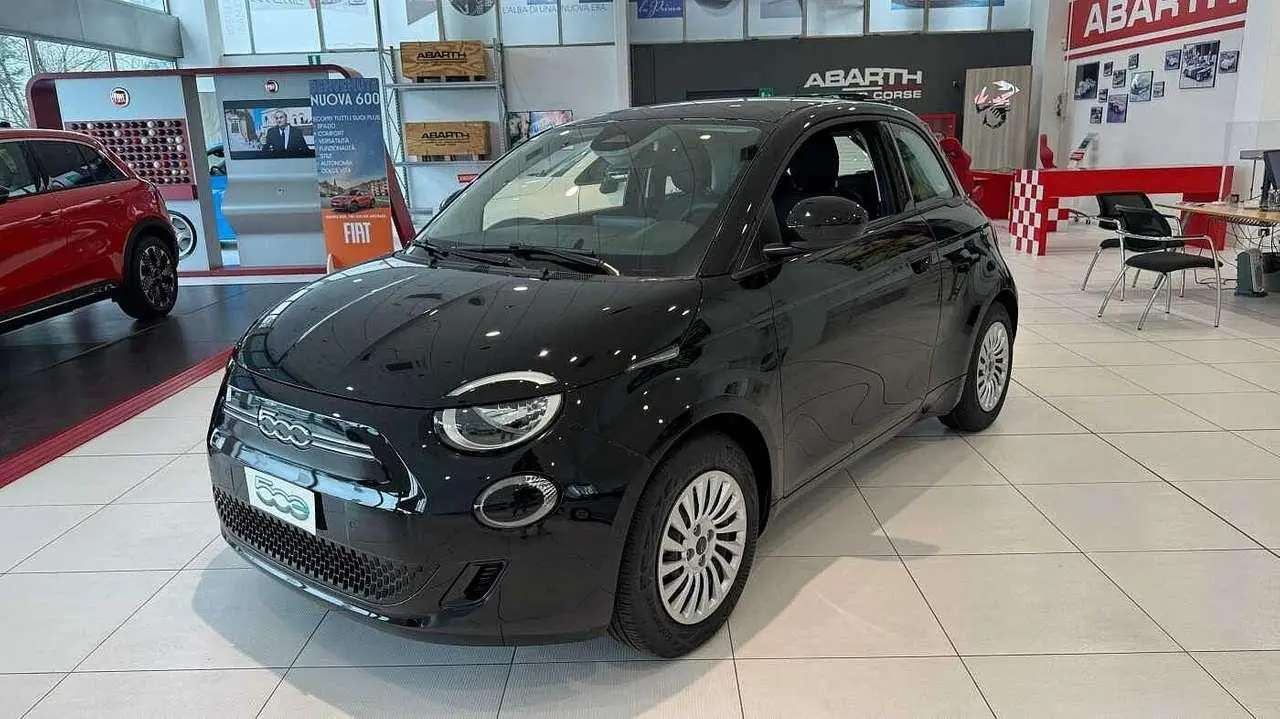 Photo 1 : Fiat 500 2024 Électrique