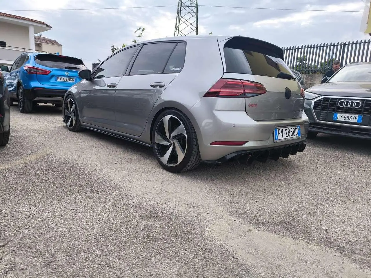 Photo 1 : Volkswagen Golf 2019 Petrol