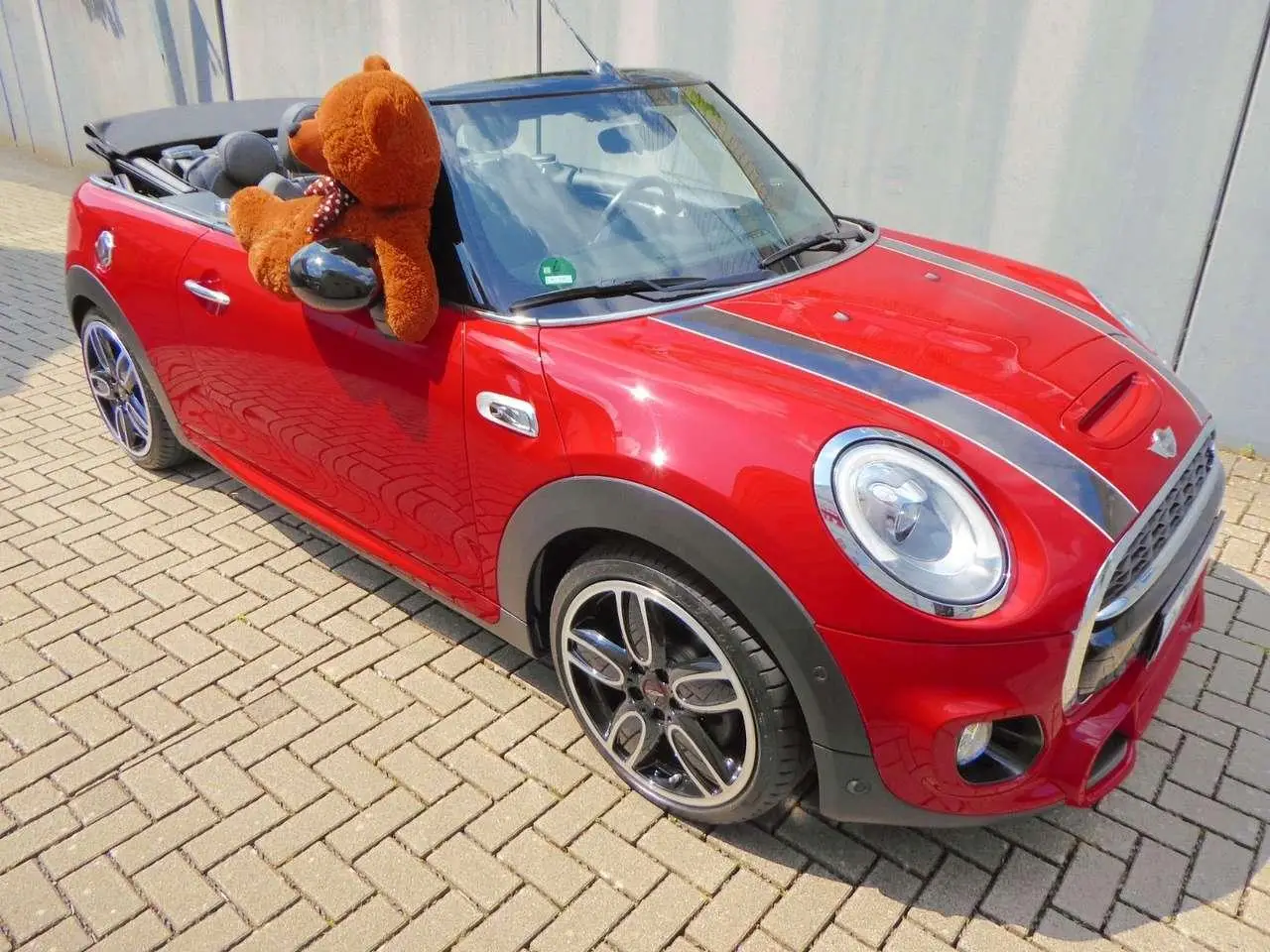 Photo 1 : Mini Cooper 2016 Petrol