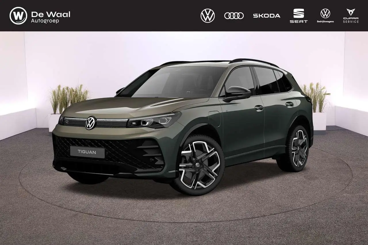 Photo 1 : Volkswagen Tiguan 2024 Hybride