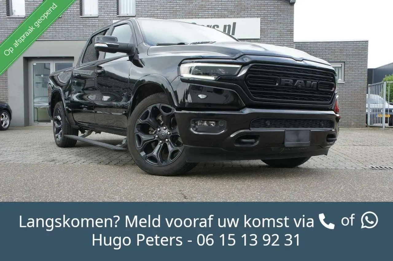 Photo 1 : Dodge Ram 2021 Petrol