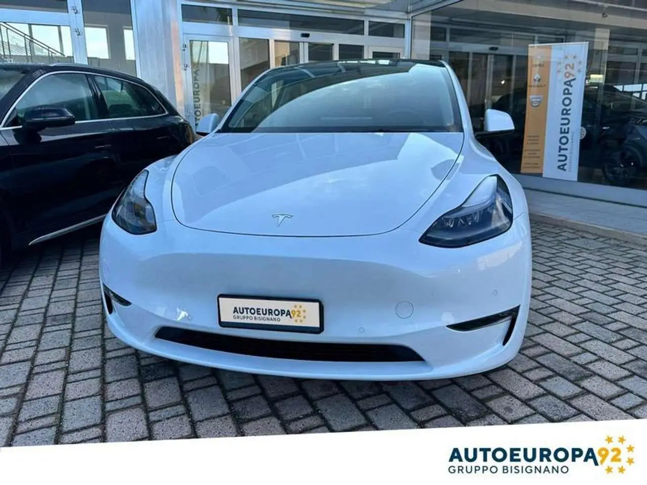 Photo 1 : Tesla Model Y 2022 Électrique