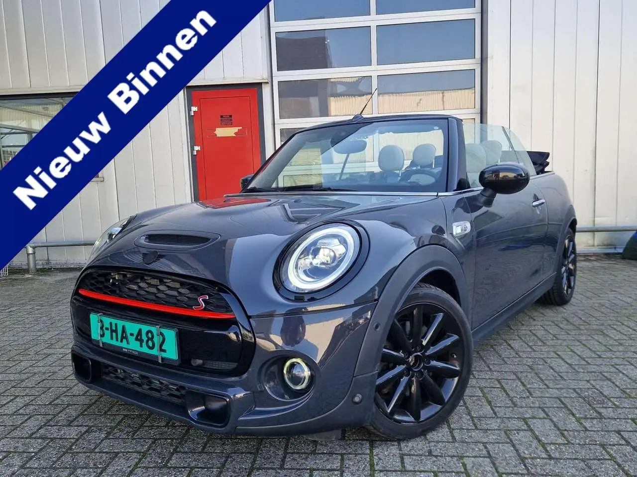 Photo 1 : Mini Cooper 2020 Petrol