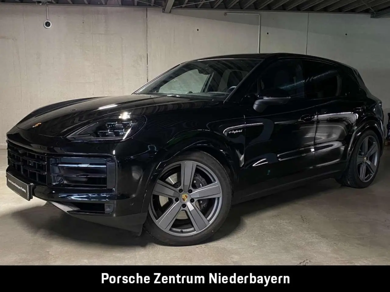 Photo 1 : Porsche Cayenne 2024 Hybrid