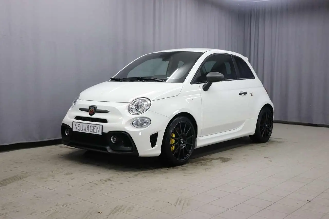 Photo 1 : Abarth 695 2024 Essence