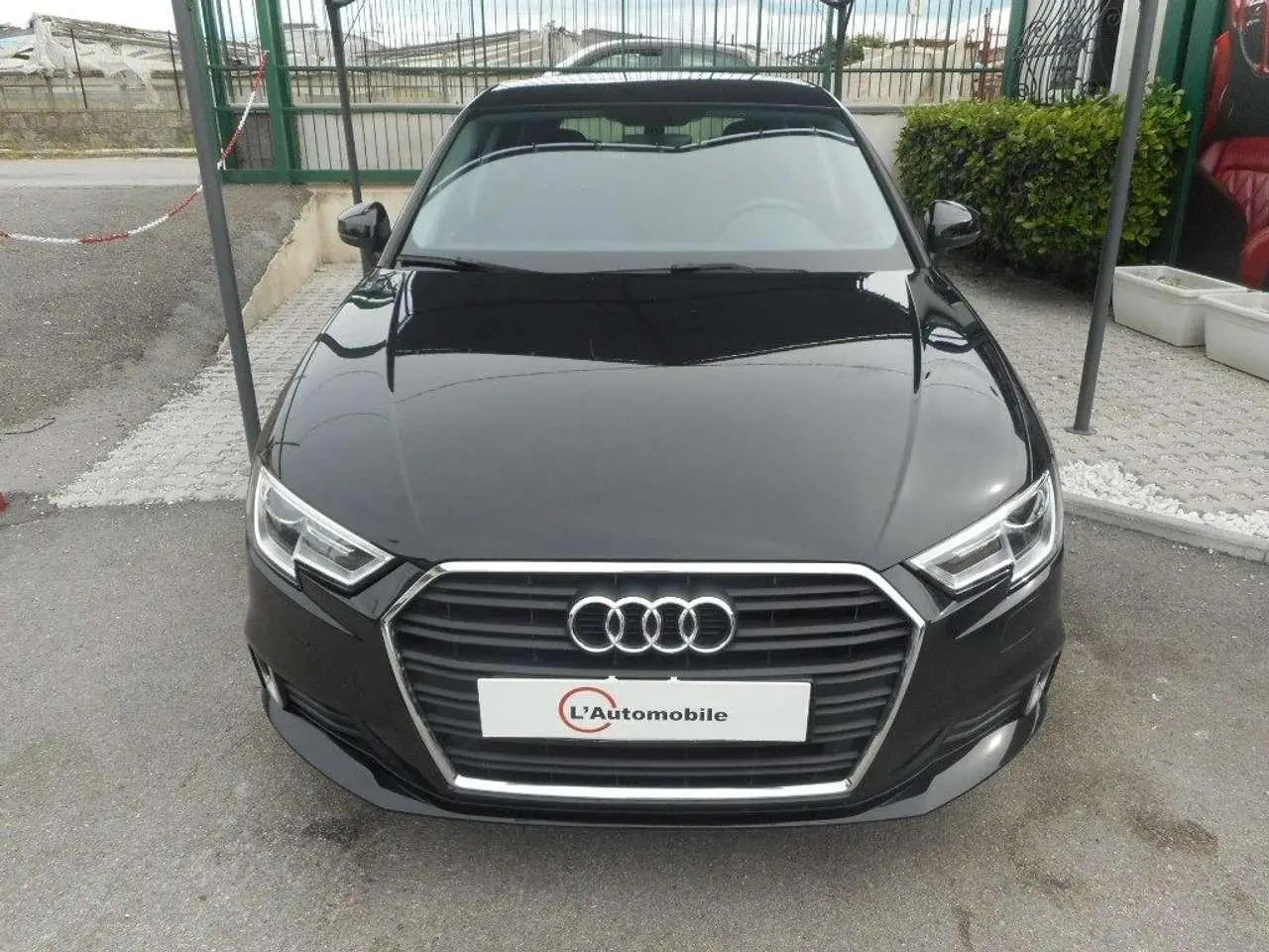 Photo 1 : Audi A3 2020 Diesel