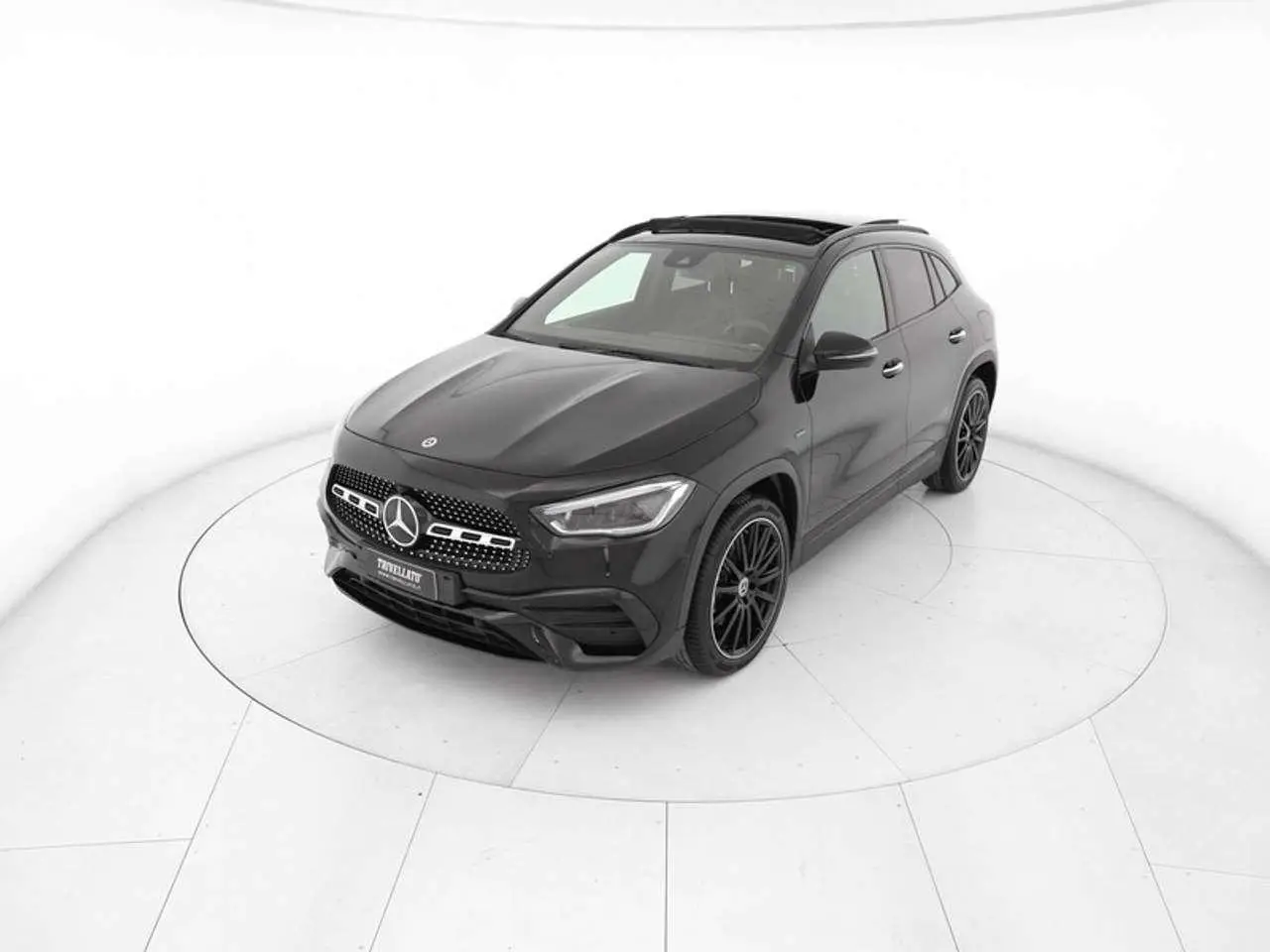 Photo 1 : Mercedes-benz Classe Gla 2021 Hybrid