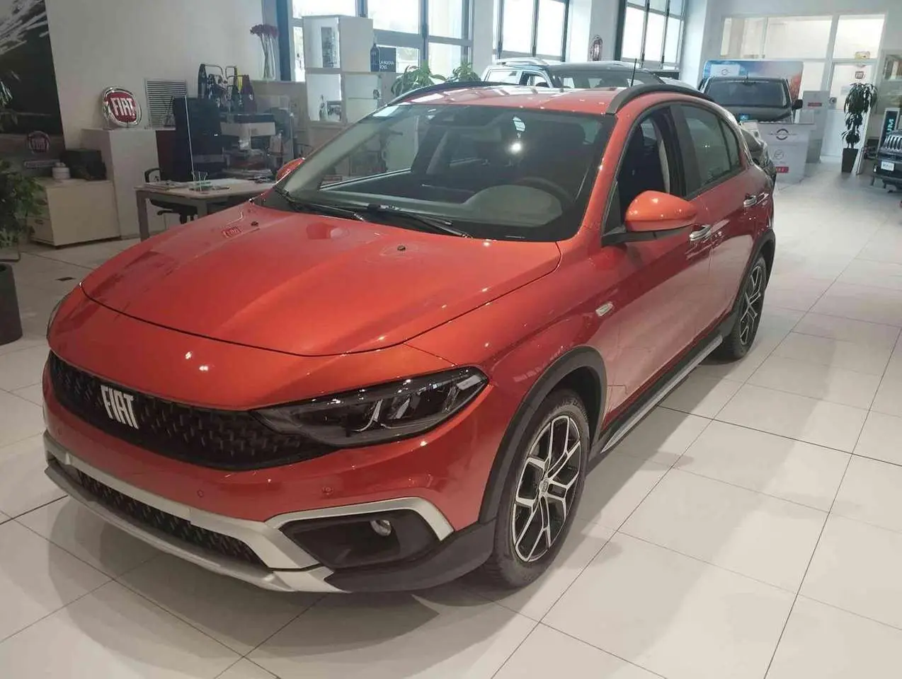 Photo 1 : Fiat Tipo 2024 Hybride