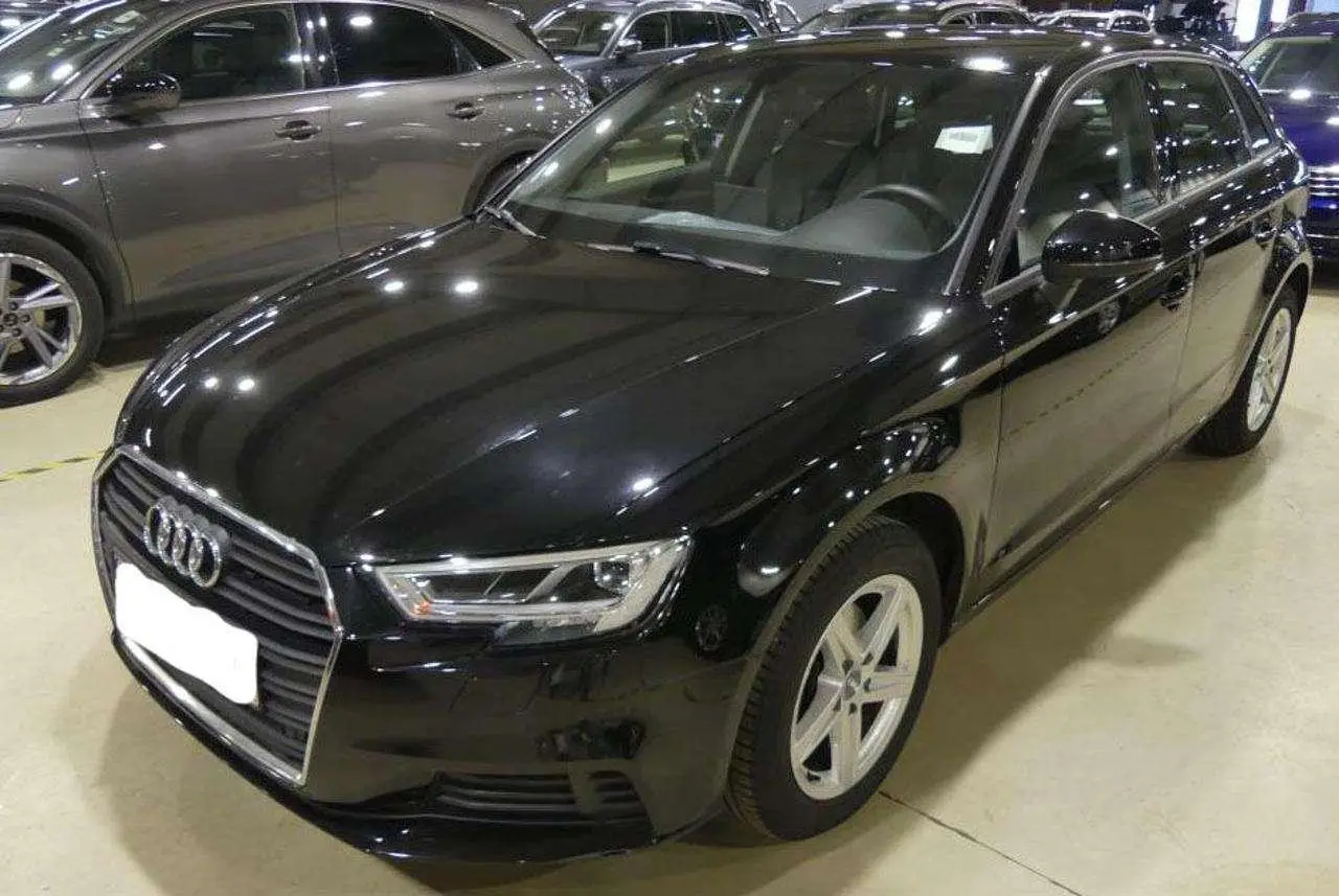 Photo 1 : Audi A3 2020 Diesel