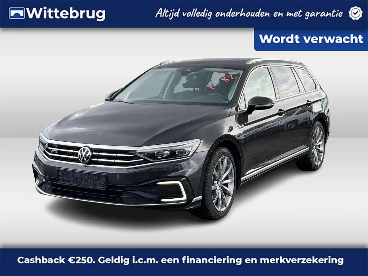 Photo 1 : Volkswagen Passat 2021 Hybride