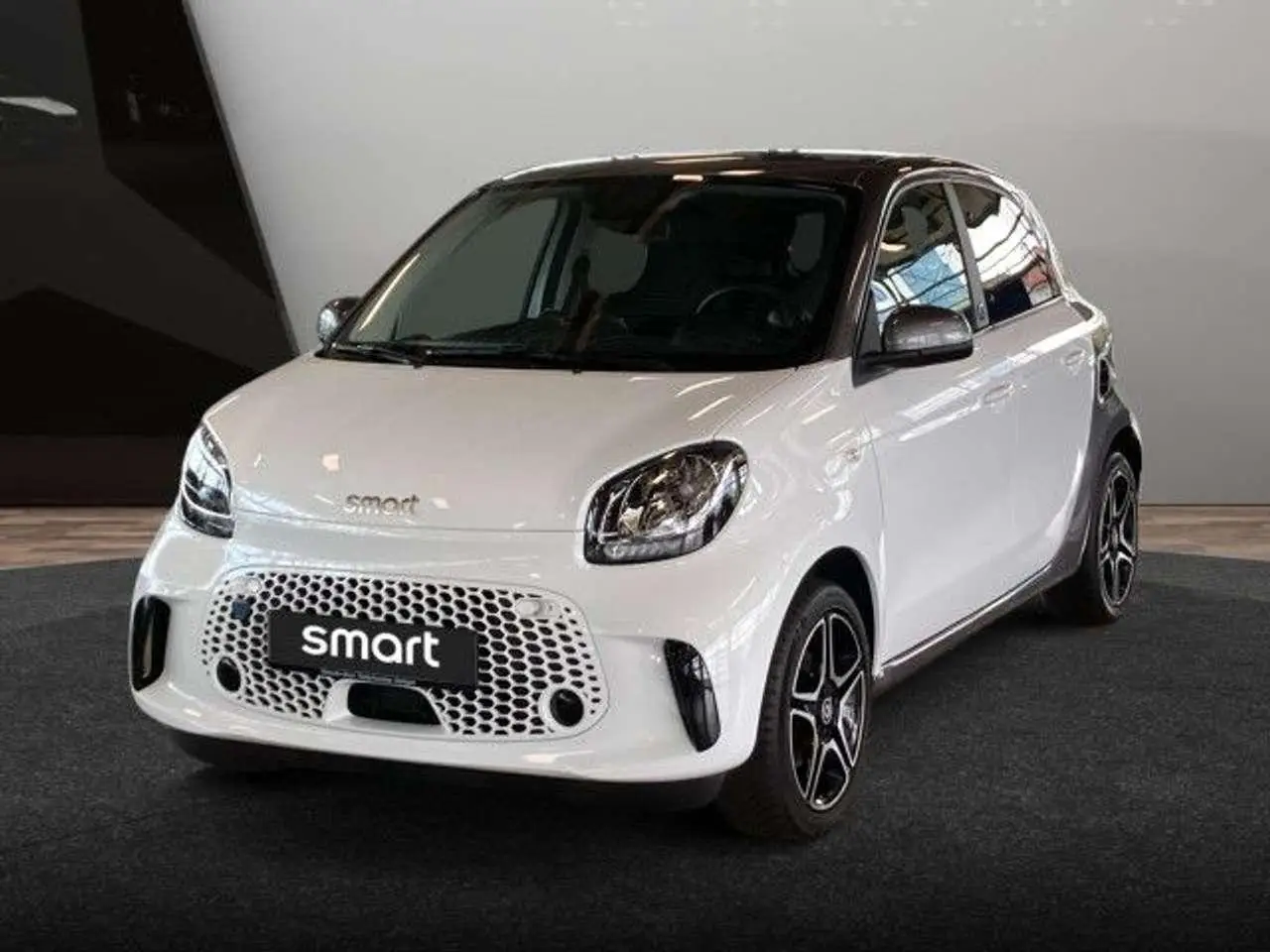 Photo 1 : Smart Forfour 2021 Électrique