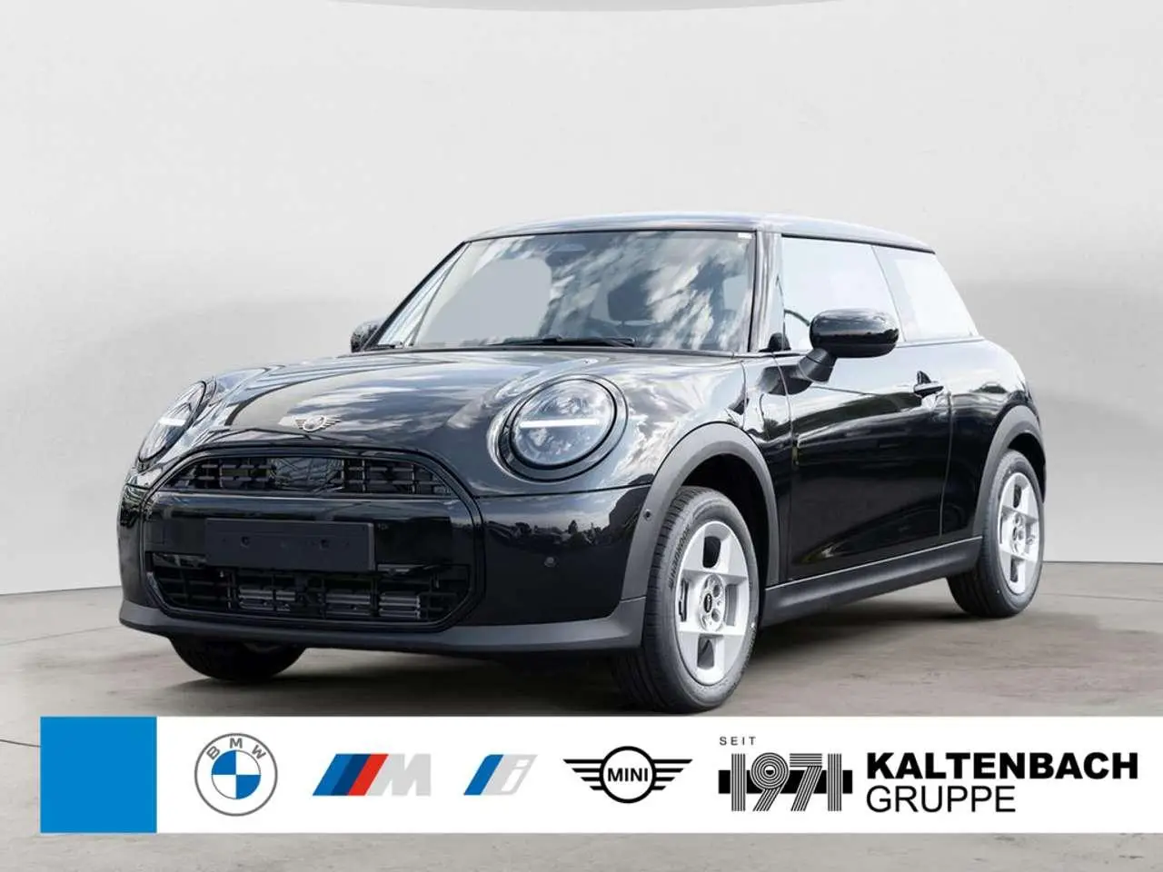 Photo 1 : Mini Cooper 2024 Petrol