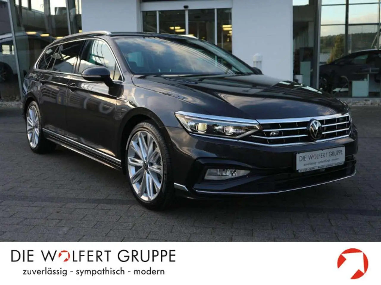 Photo 1 : Volkswagen Passat 2022 Petrol