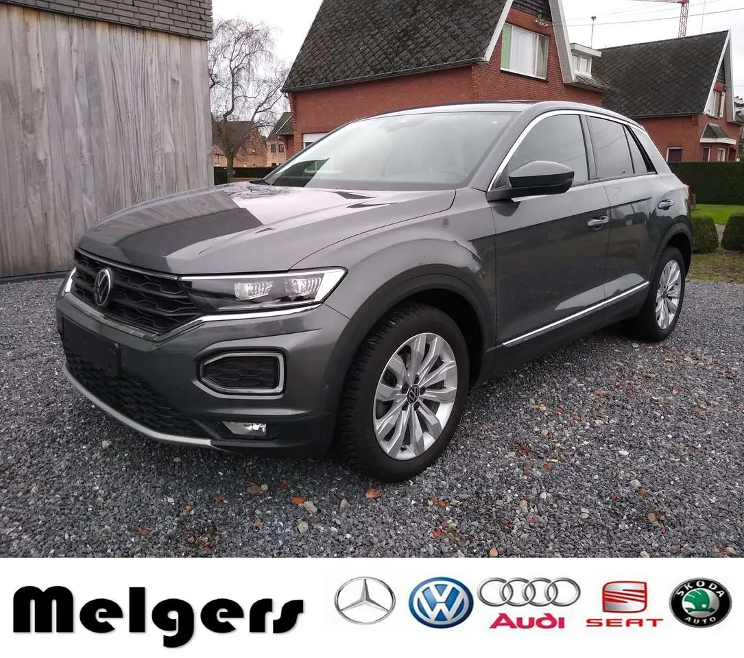 Photo 1 : Volkswagen T-roc 2020 Petrol