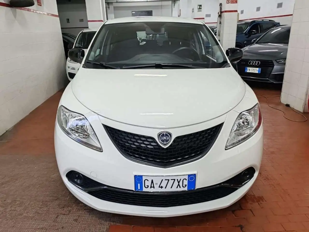 Photo 1 : Lancia Ypsilon 2020 Essence