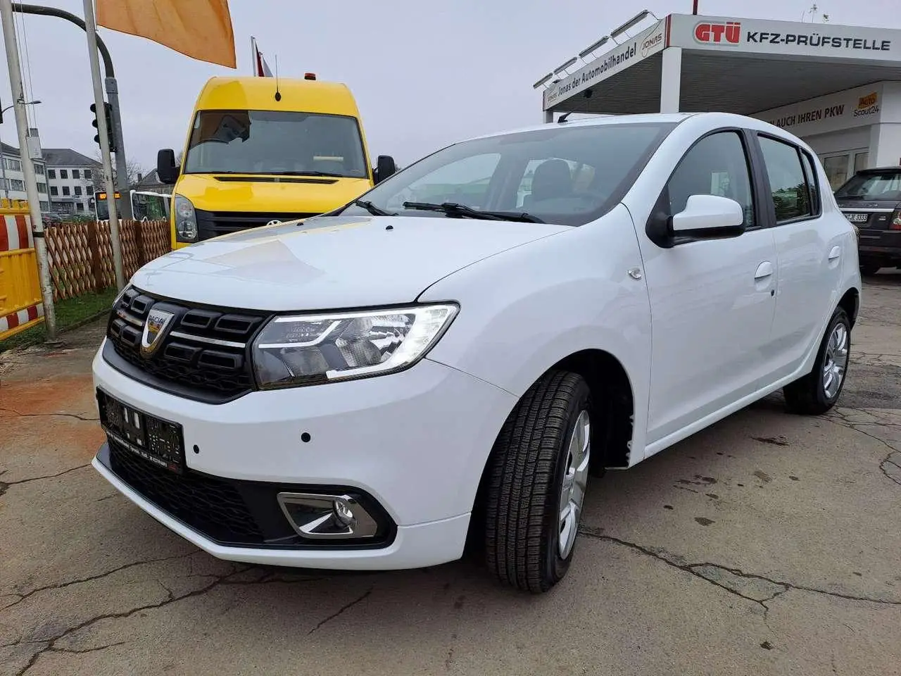 Photo 1 : Dacia Sandero 2019 Petrol