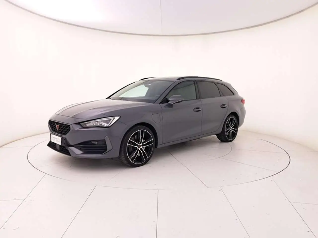 Photo 1 : Cupra Leon 2020 Hybride