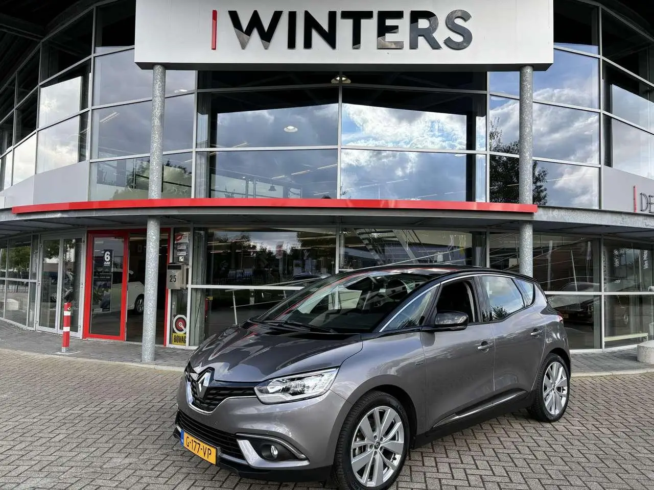 Photo 1 : Renault Scenic 2019 Essence