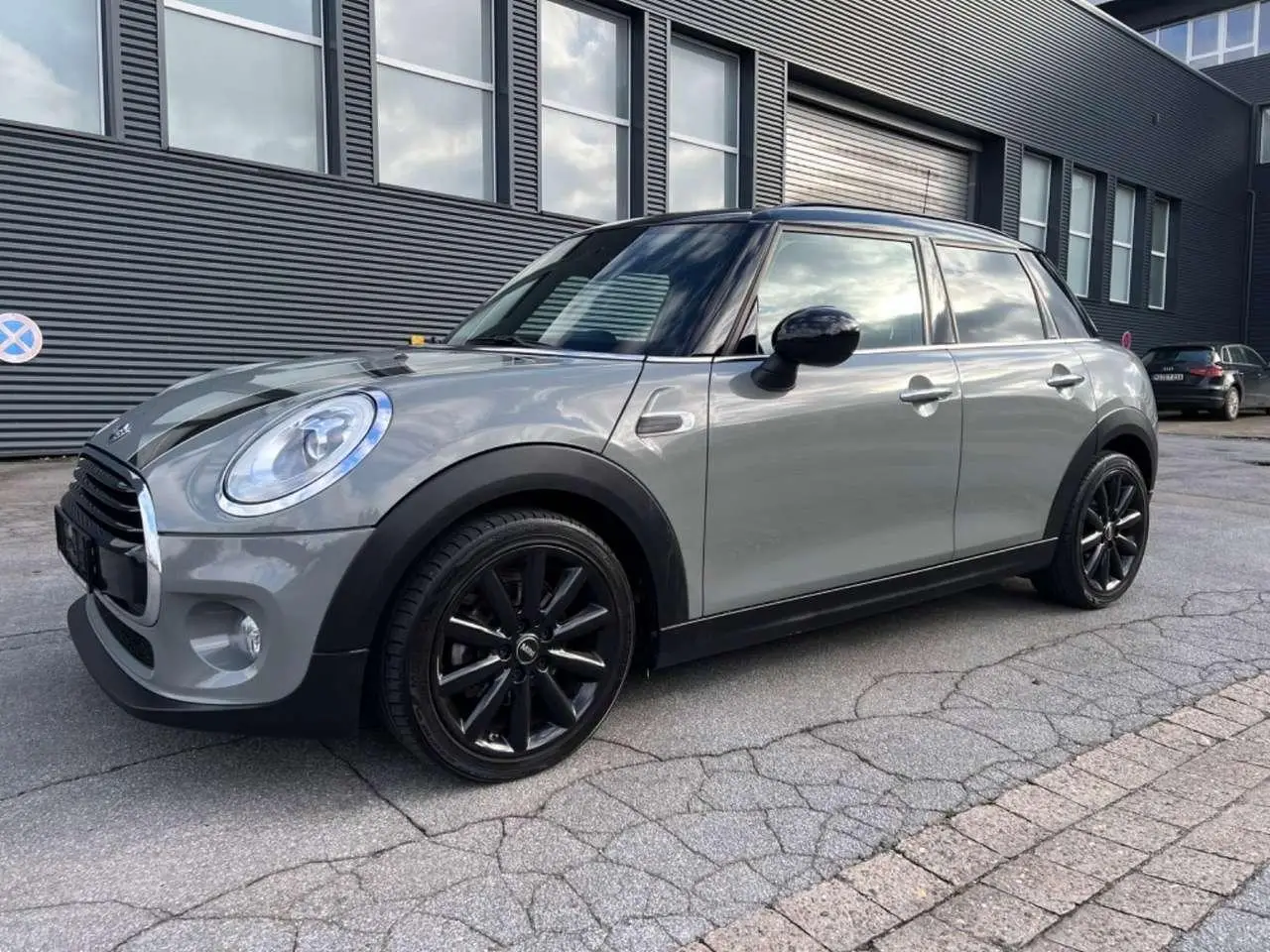 Photo 1 : Mini Cooper 2018 Essence