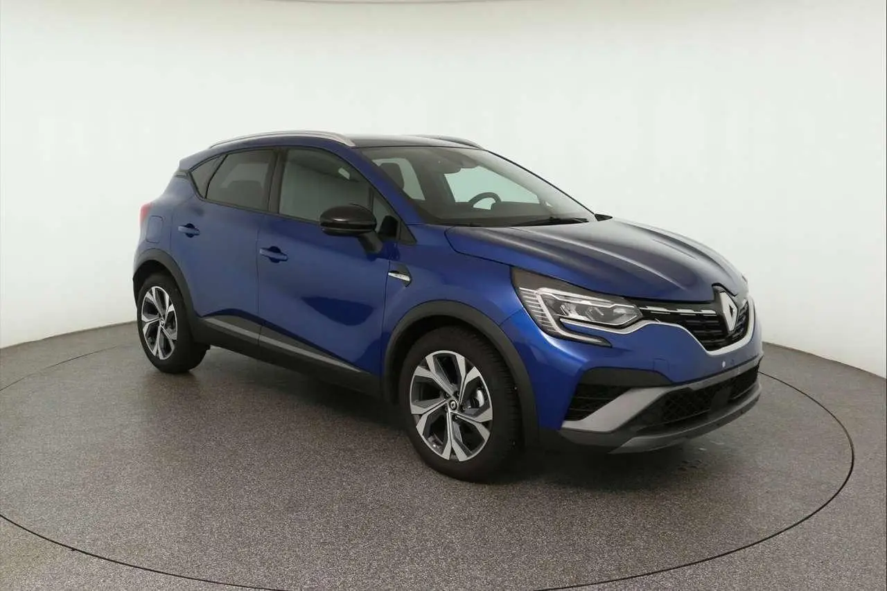 Photo 1 : Renault Captur 2023 Petrol