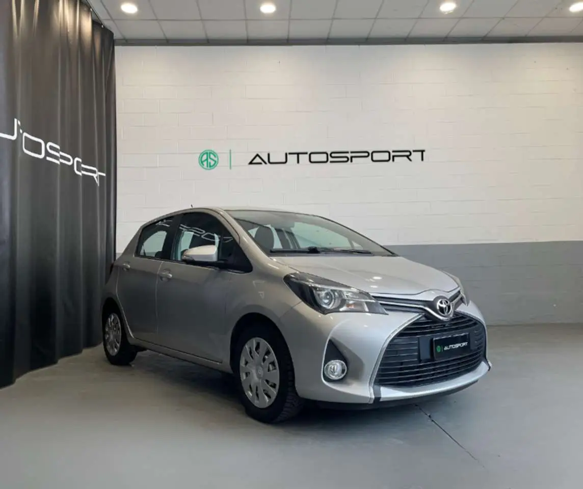 Photo 1 : Toyota Yaris 2015 Essence