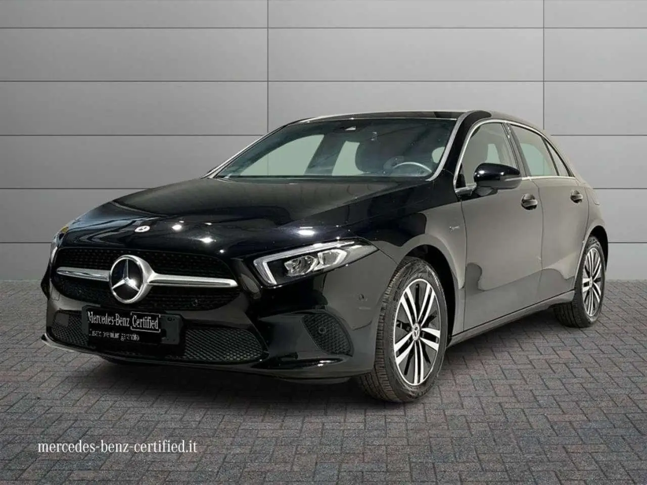 Photo 1 : Mercedes-benz Classe A 2021 Petrol