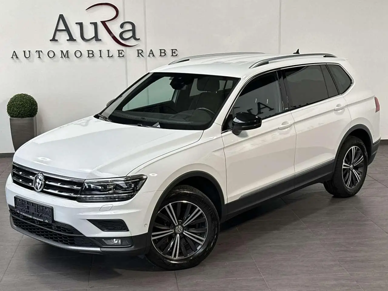 Photo 1 : Volkswagen Tiguan 2020 Essence