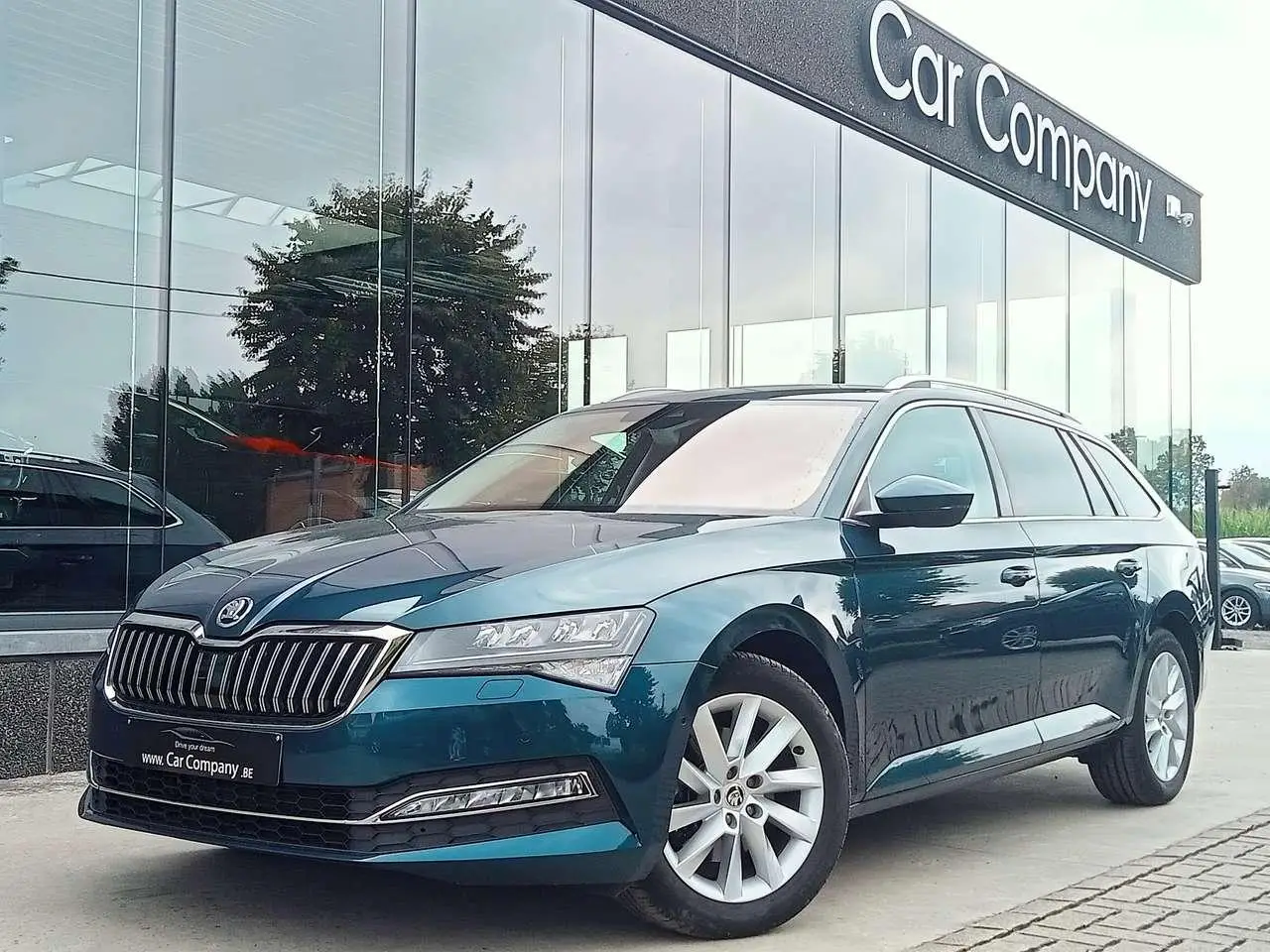 Photo 1 : Skoda Superb 2020 Petrol