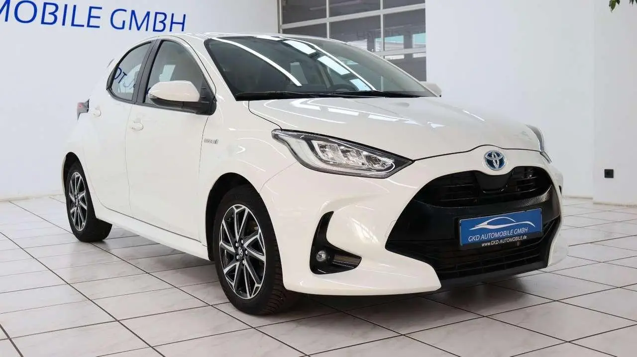 Photo 1 : Toyota Yaris 2022 Essence