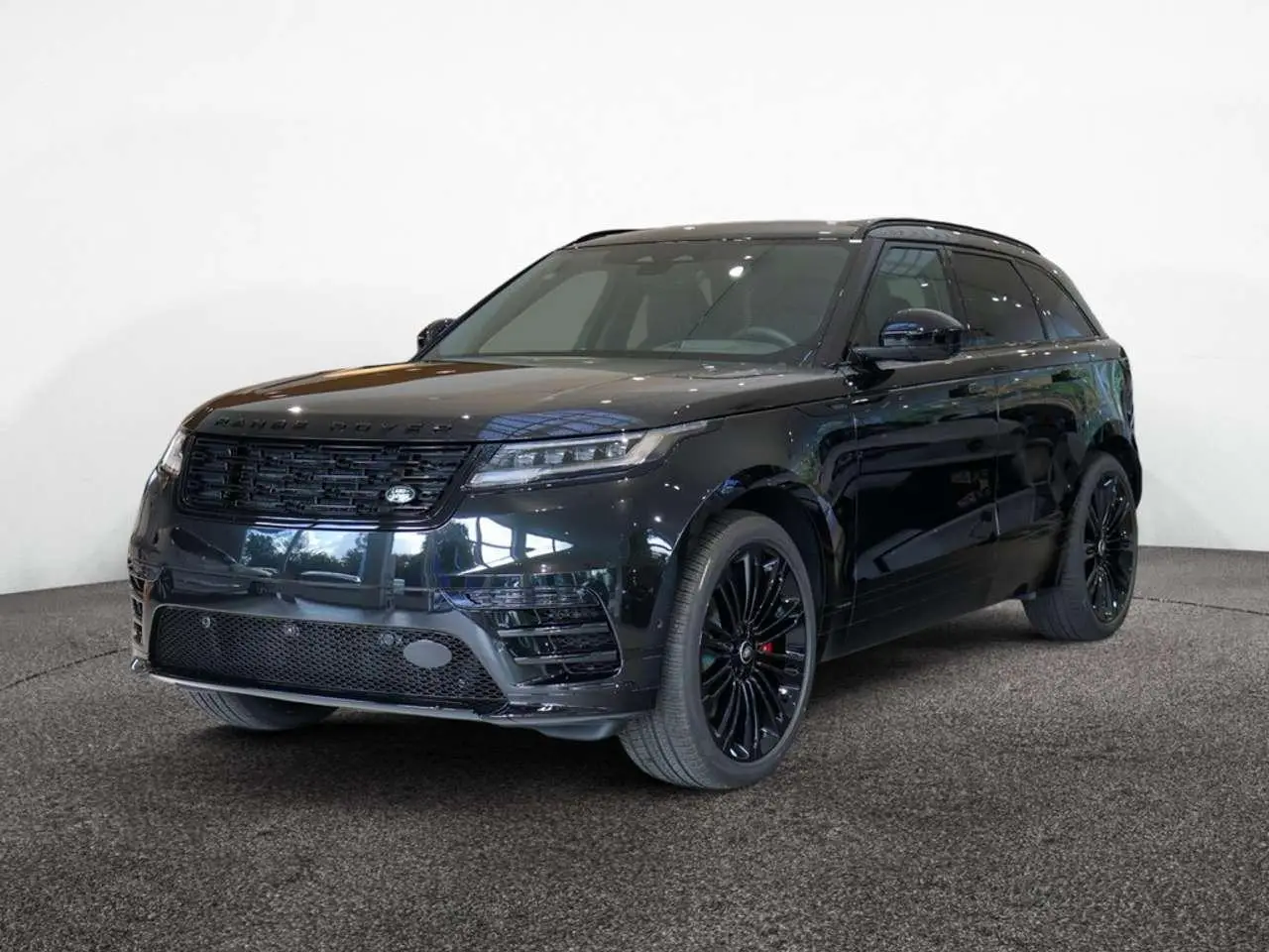 Photo 1 : Land Rover Range Rover Velar 2024 Essence